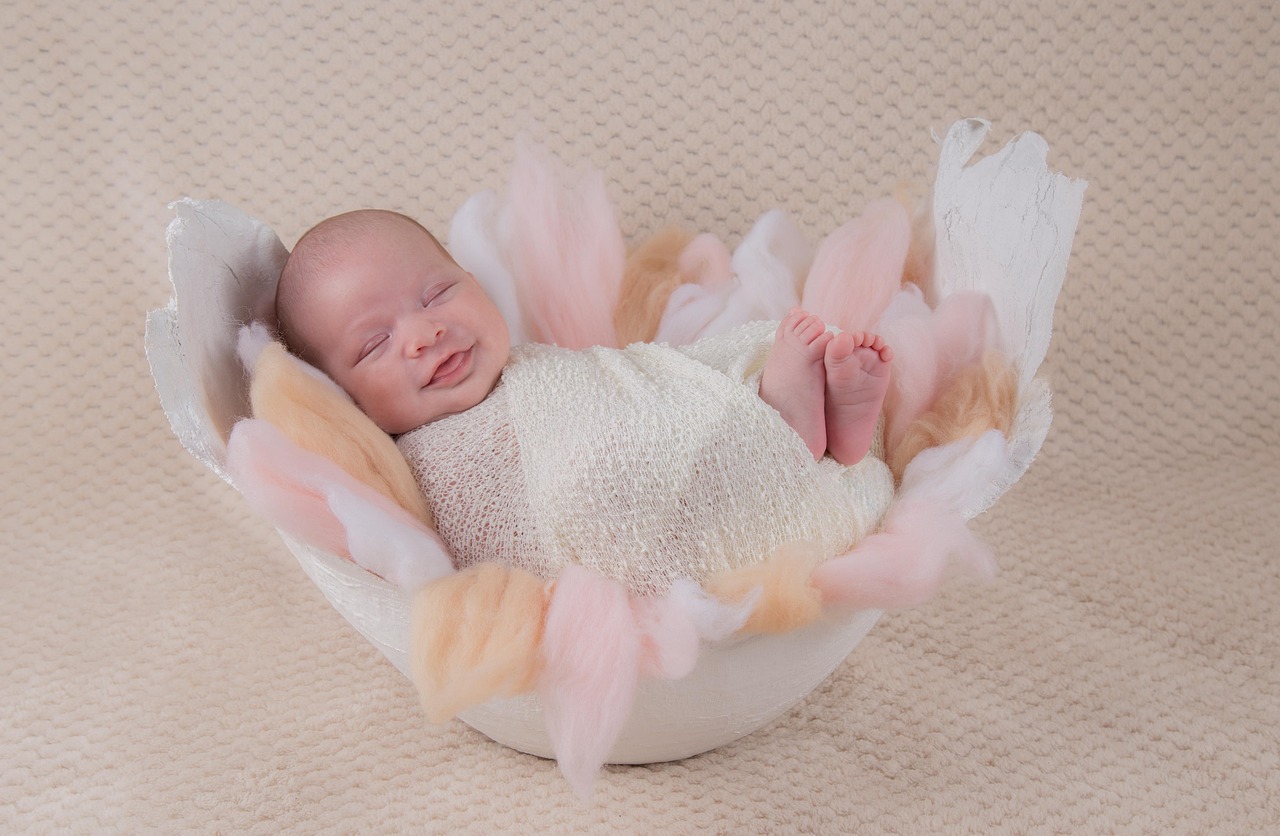 bebe, mould, smile, newborn, portrait, feet, brown smile, bebe, bebe, bebe, bebe, bebe